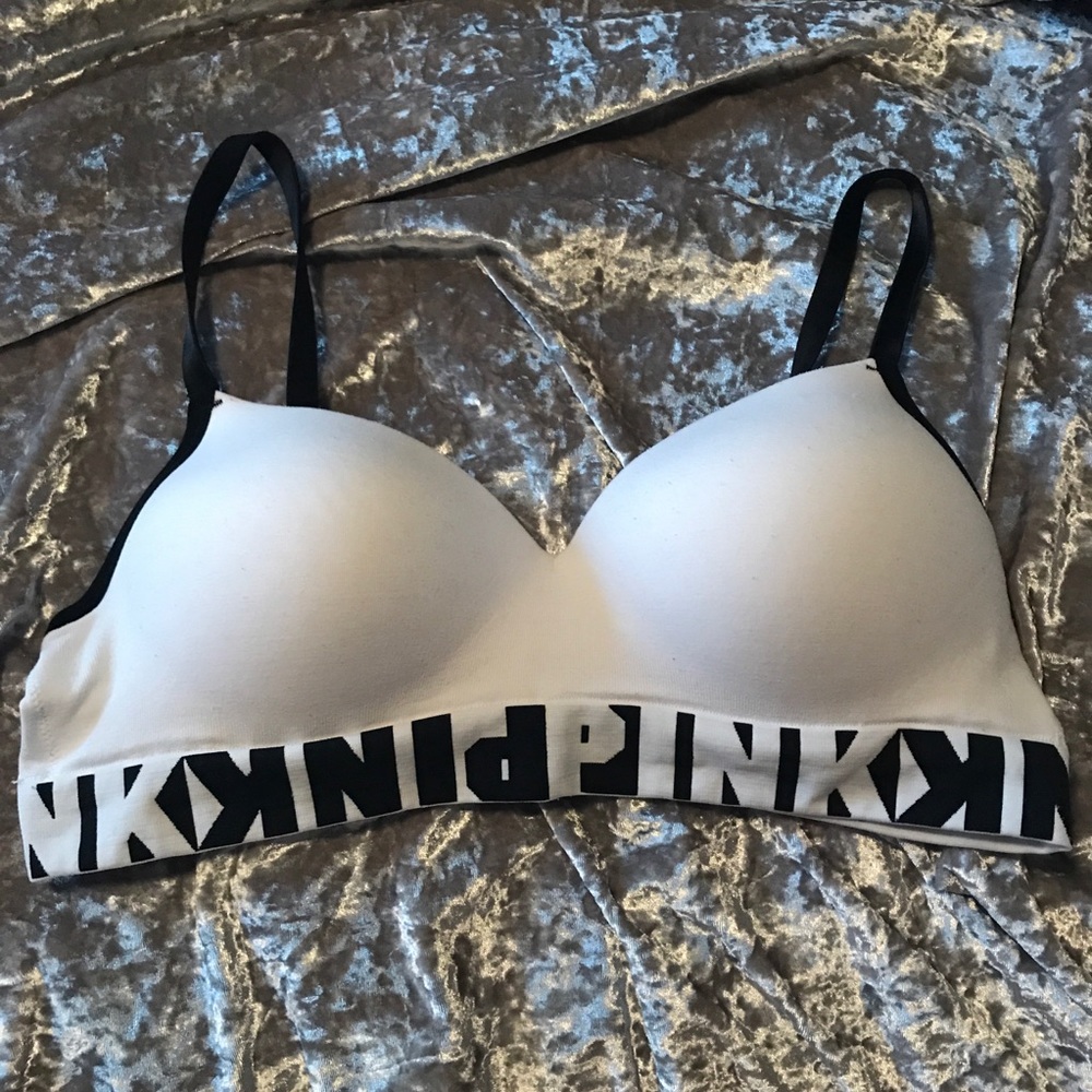 VS Pink 🐶 Comfy Wireless Bra